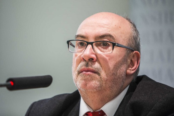 Alcaraz considera los casos de corrupción 