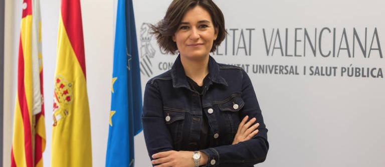 Sanidad permitirá a los enfermos de la UCI estar con sus familiares cuatro horas al día 