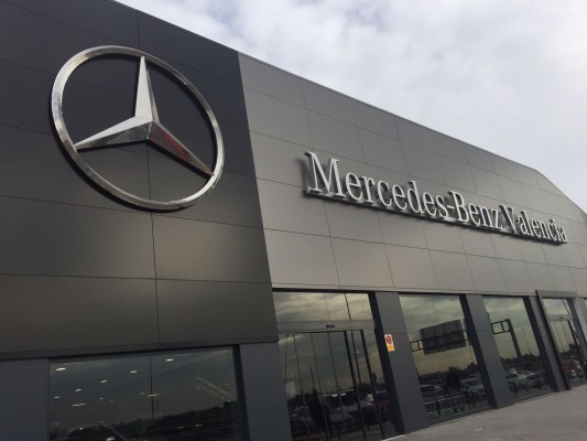 Mercedes-Benz Valencia se renueva