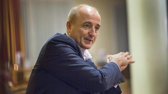 Miguel Sebastián dice que una quita de deuda a las comunidades no tiene 