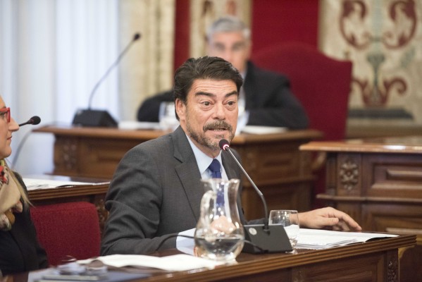La oposición de Alicante toma el control de las decisiones del Gobierno: las fiscalizará cada 15 días