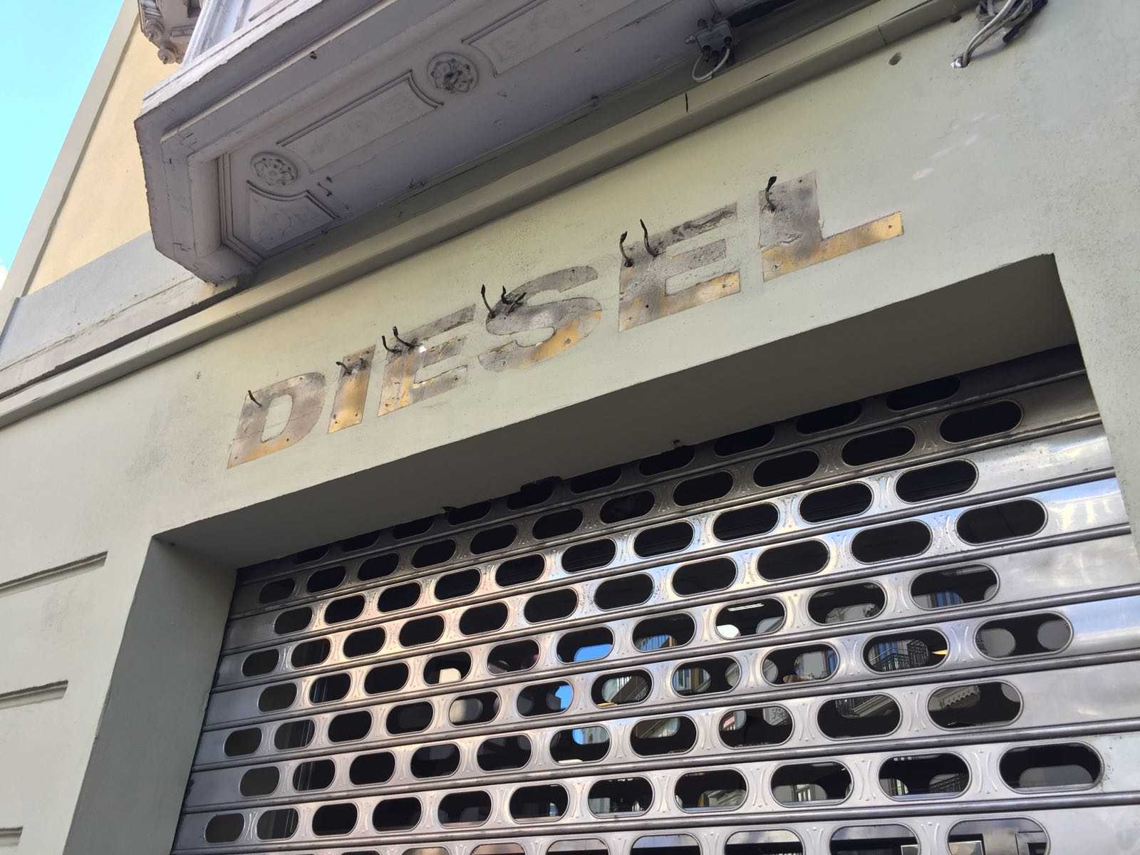 La italiana Diesel cierra su única tienda en València