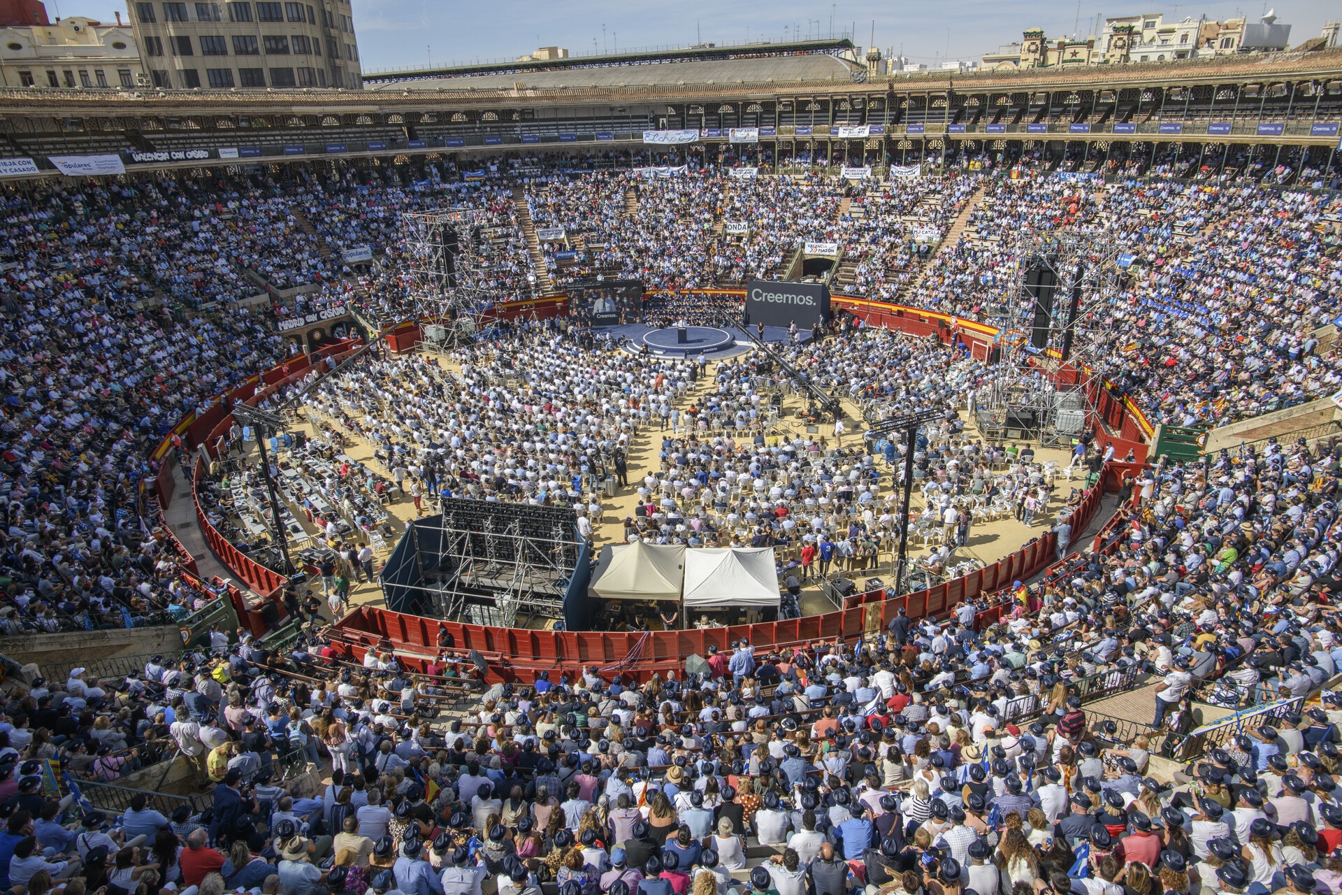 Cierre de la convención nacional del PP en la Plaza de Toros de València (Fotos: Kike Taberner)