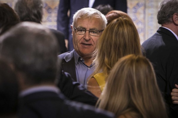 Ribó apremia al Ministerio a una reunión sobre la V-21 para resolver el debate