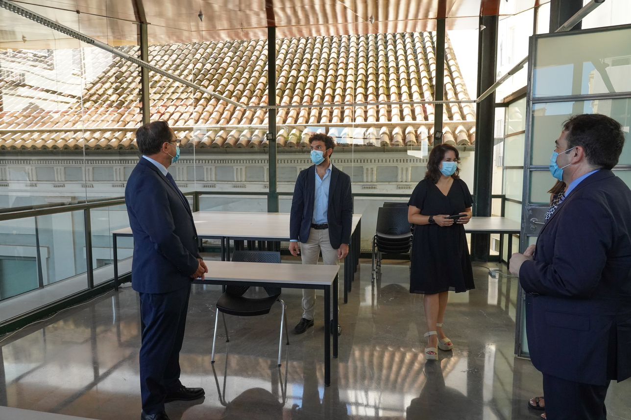 La Generalitat recupera el Palau dels Boïl d'Arenós como sede del IVF (Fotos: EDUARDO MANZANA)