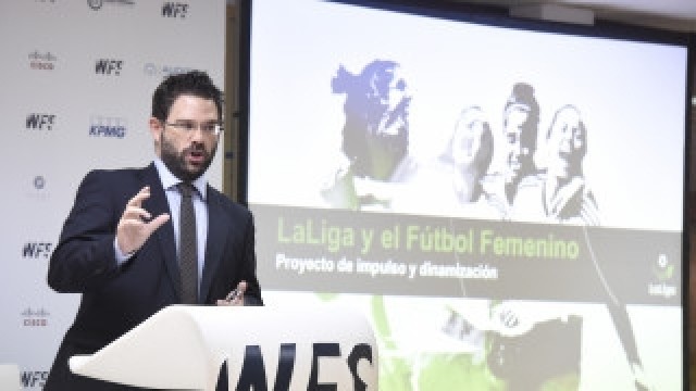 La FIFA confía al español Pedro Malabia la explosión del fútbol femenino