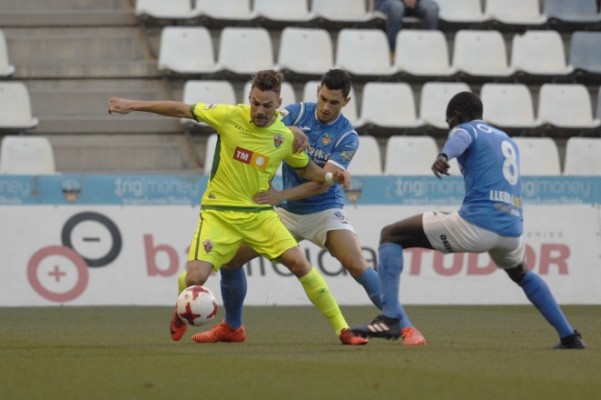 El Elche iguala su peor racha de cinco partidos sin ganar en Segunda B