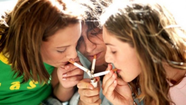 Más de un 58% de los jóvenes valencianos que fuman no tienen intención de dejarlo