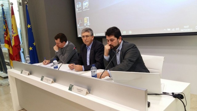 El Consell cierra un pacto de 38 festivos de apertura para 'pacificar' el sector sin contar con Alicante 