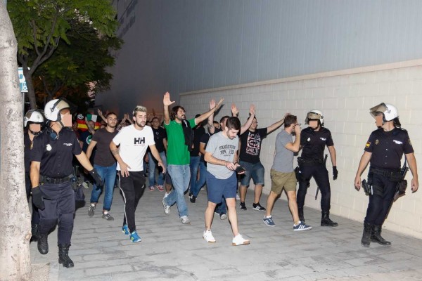 'Fondo Sur 1923' planea un 'corteo' para el derbi
