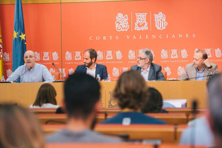 Los 'agermanats' avisan de que hoy por hoy no prevén respaldar los Presupuestos del Consell