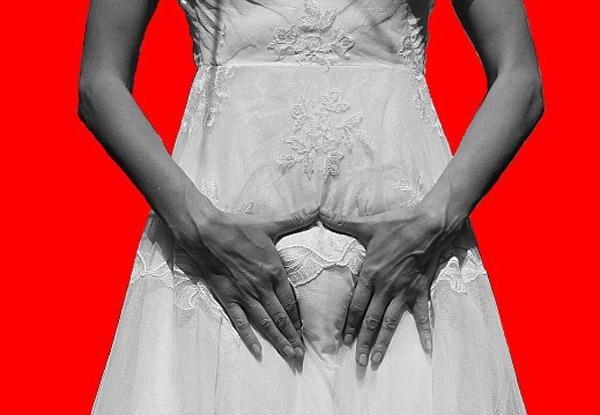 '3 Crotch', el espectáculo de danza que reflexiona sobre identidad, violencia y género, llega a València