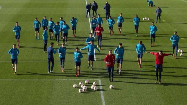 Calleja recupera a Castillejo y Semedo, mientras que Bacca apura sus opciones