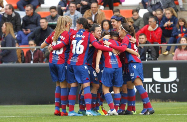 El Levante conquista el derbi en el Antonio Puchades (2-3)