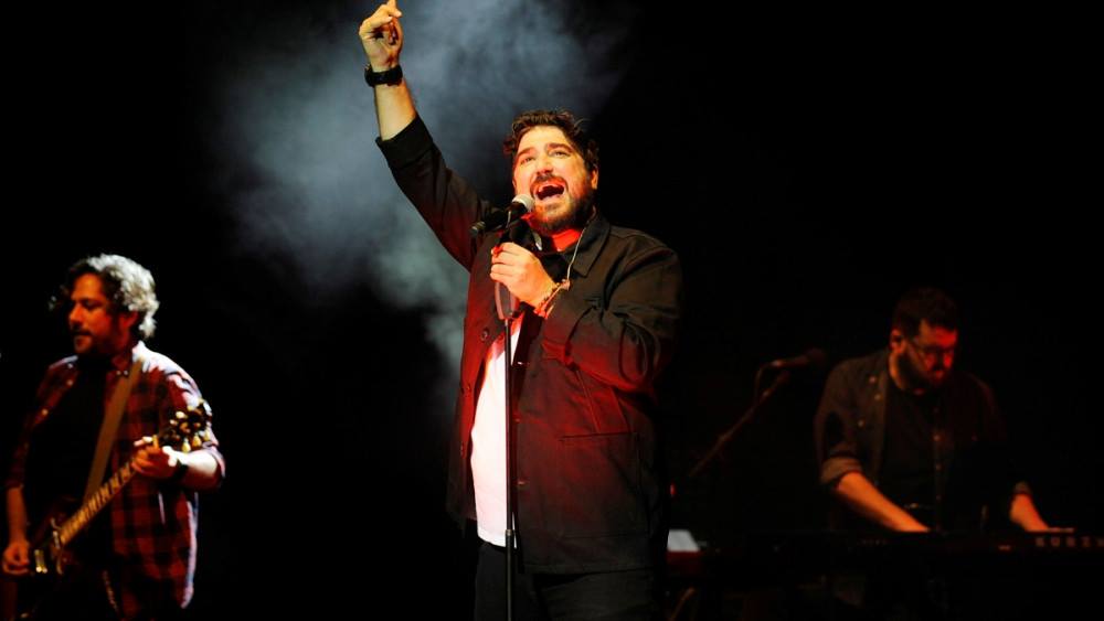 Antonio Orozco suspende su concierto de Torrevieja por 