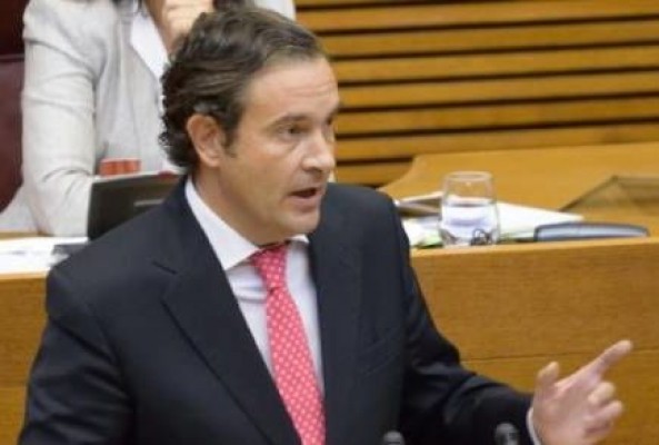 El PP exige a Colomer que 