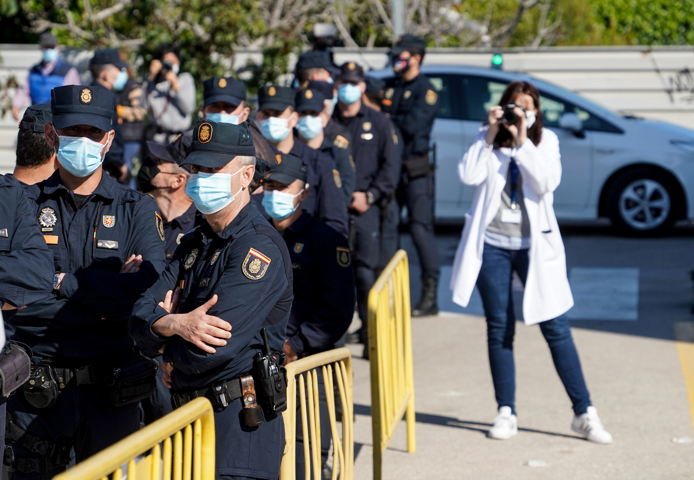La Comunitat Valenciana retoma la vacunación con AstraZeneca (Fotos: Eduardo Manzana)