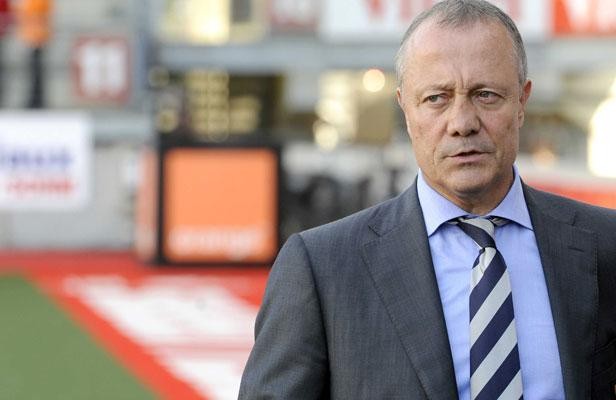 El director deportivo del Lyon cree que el Villarreal es un grande de España