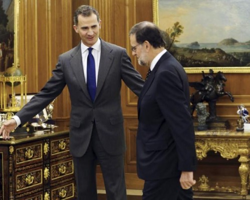 Rajoy declina la propuesta del Rey para someterse a la investidura, pero no renuncia a buscar más apoyos