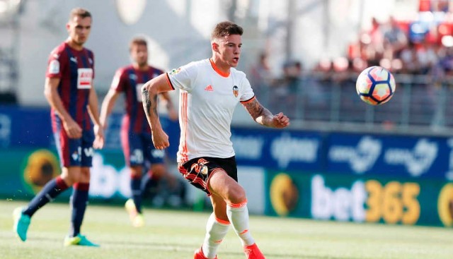 Un triunfo, un empate y una derrota en las tres visitas del Valencia a Eibar