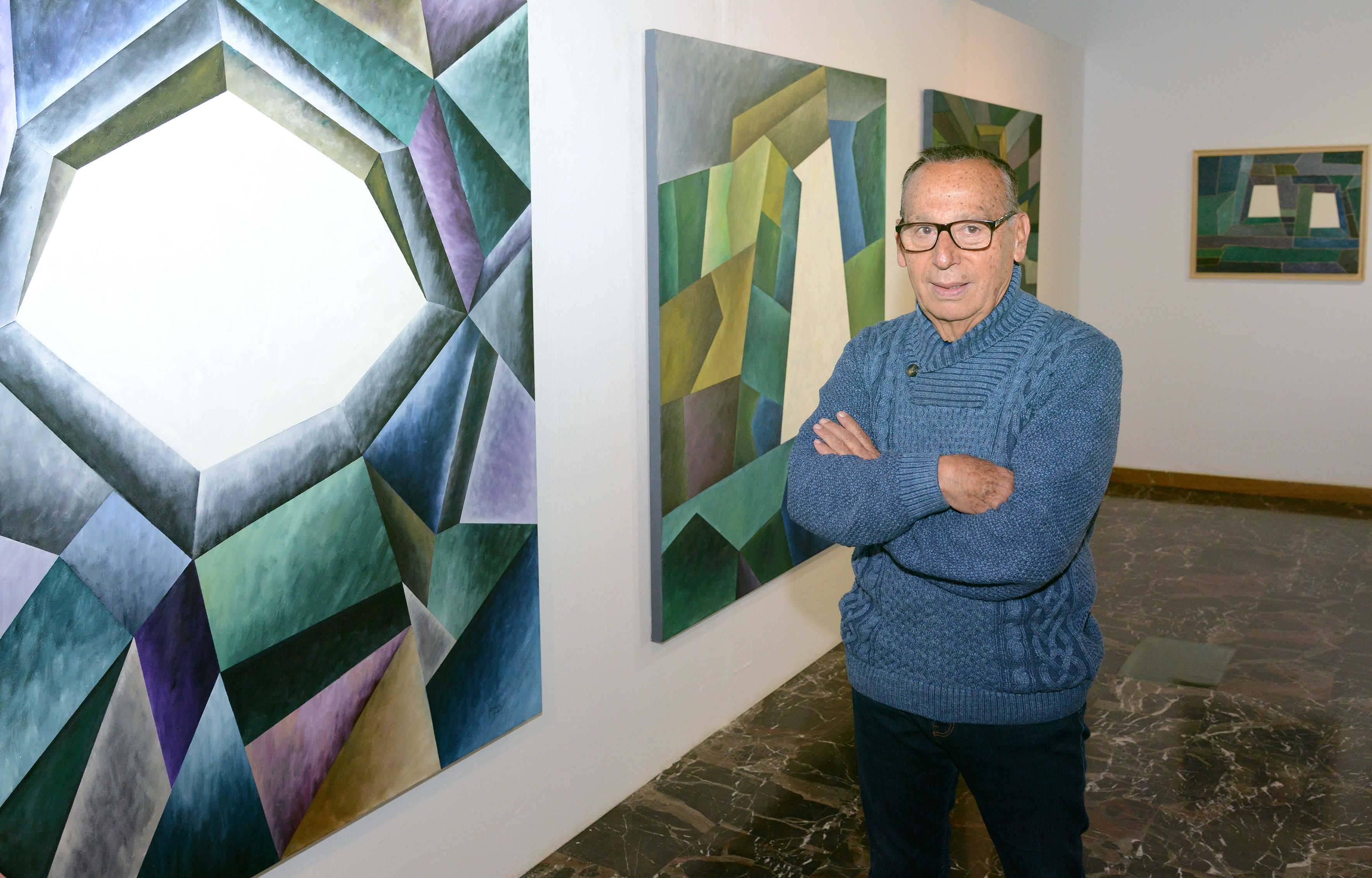 Javier Calvo inaugura l'exposició 'De la vacuïtat a l'abisme' a Paiporta
