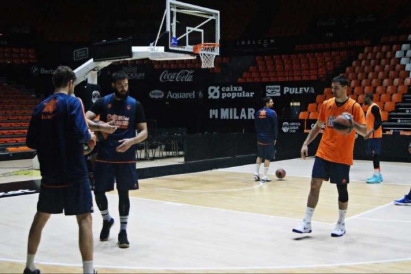 Bojan Dubljevic y Alberto Abalde se incorporan a los entrenamientos