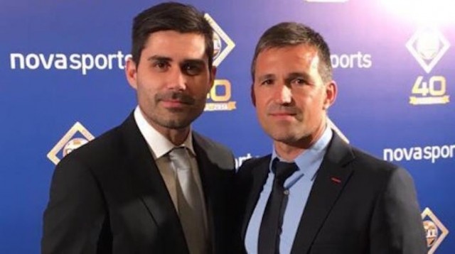 Aganzo visita a la plantilla y al cuerpo técnico del Levante