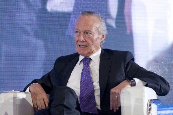 Stadler Valencia ficha como asesor al exministro Josep Piqué