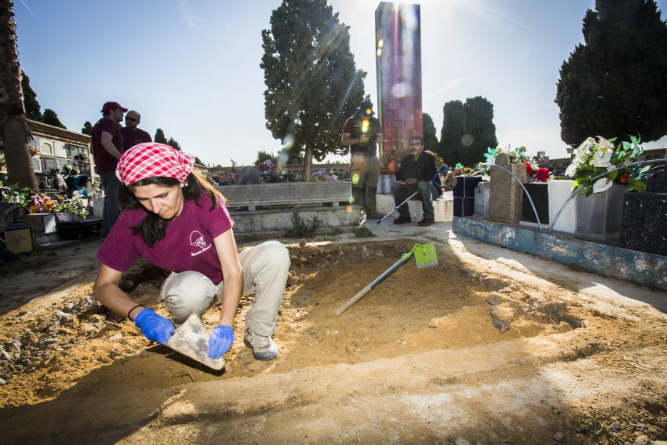 Justicia empieza a elaborar el mapa de fosas de la Guerra Civil en la Comunitat Valenciana