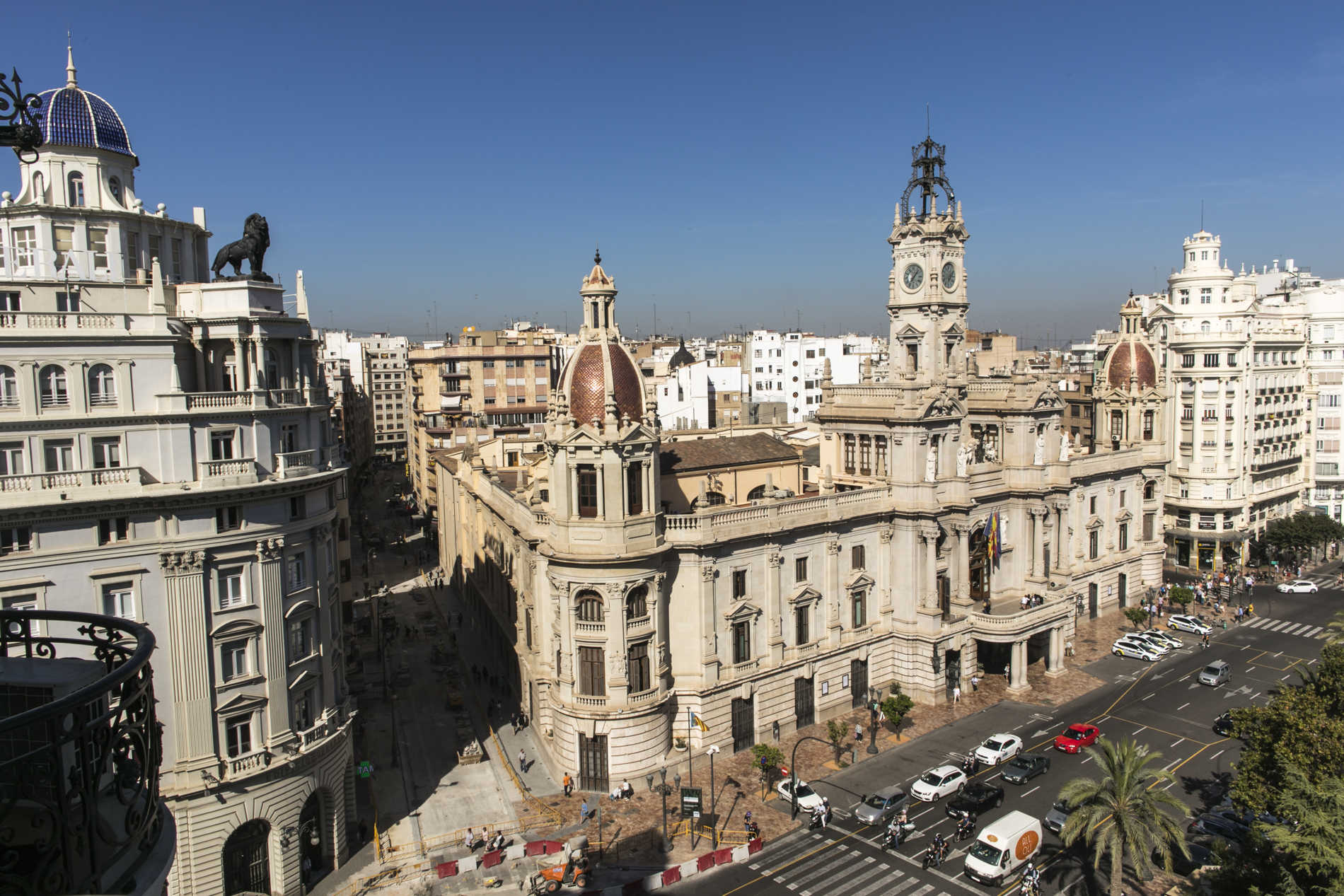Panorámica del edificio del Ayuntamiento de València. Foto: EVA MÁÑEZ. - 