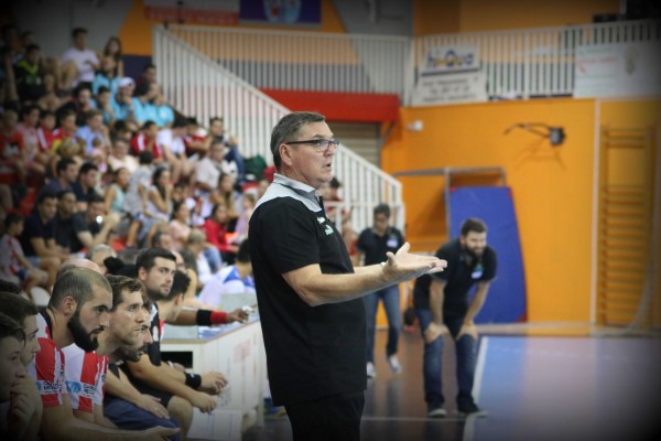 Nikola Milos dimite como entrenador del Fertiberia Puerto de Sagunto