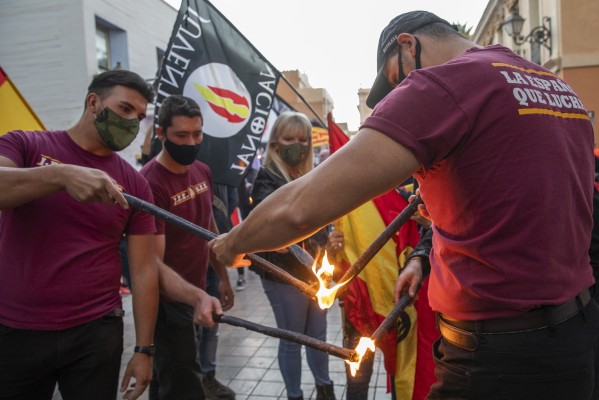 Benimaclet reacciona contra la marcha ultraderechista del 12-O (Fotos: Eva Máñez)