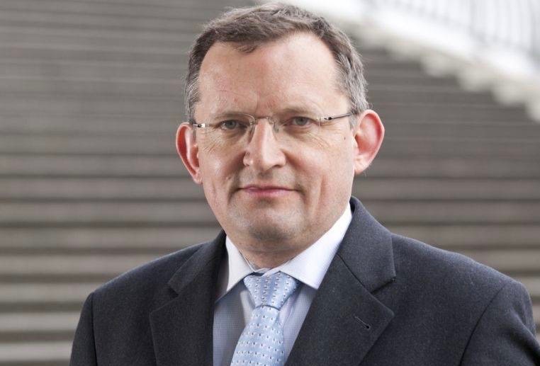 Cómo evitar un Brexit duro... y un 'Bréxodo'