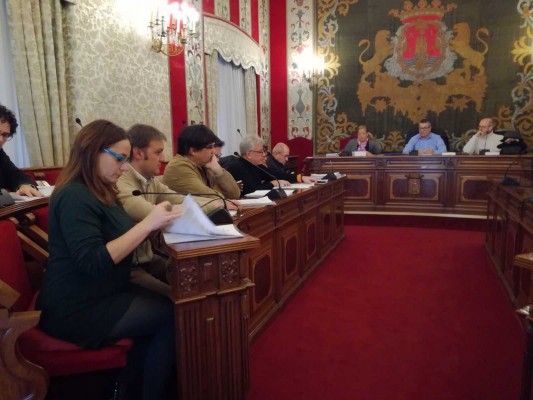 Pacto político para purgar las calles franquistas de Alicante a expensas de los vecinos