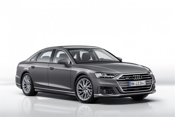Audi amplía la gama de equipamiento para el A8 con un paquete exterior deportivo
