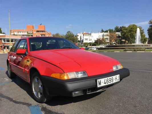 Uno de los primeros coches personales del Rey Felipe VI, un Volvo 480 ES, sale a subasta
