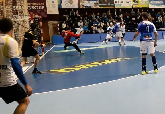 El Benidorm toma ventaja en la eliminatoria ante el Teucro