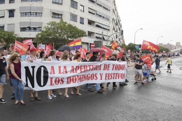 Alicante se arma con la sentencia del TSJ y recurrirá el modelo estacional de aperturas en domingo