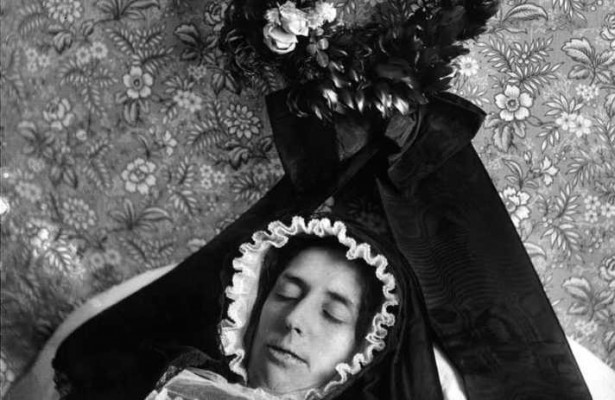 'Imágenes de muerte' recupera la tendencia por el retrato funerario 