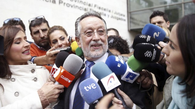 Un informe concluye que tres entidades de València eludieron la ley en contratos con Laterne y City Marketing