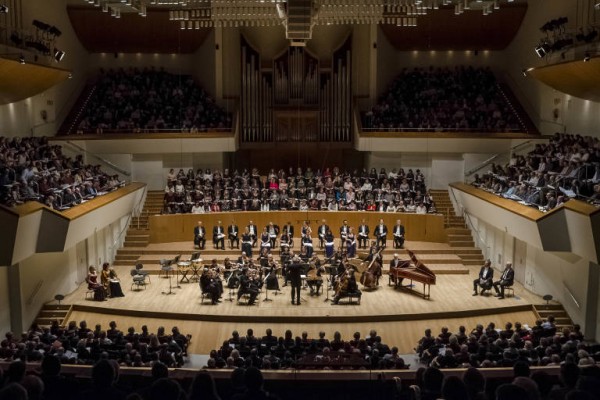 Abonados del Palau de la Música presencian por primera vez un ensayo de la Orquesta de València 