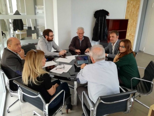 El PSOE 'pincha' con la oposición para acotar los pubs del Centro: le instan a concretar un plan    