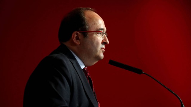 El PSC obtiene con 17 escaños su segundo peor resultado histórico y por debajo de las expectativas