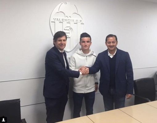 El VCF renueva a Hugo Guillamón hasta 2020