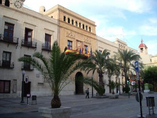 Hebercon Systems dotará al Ayuntamiento de Elche de equipos informáticos por 76.000 euros