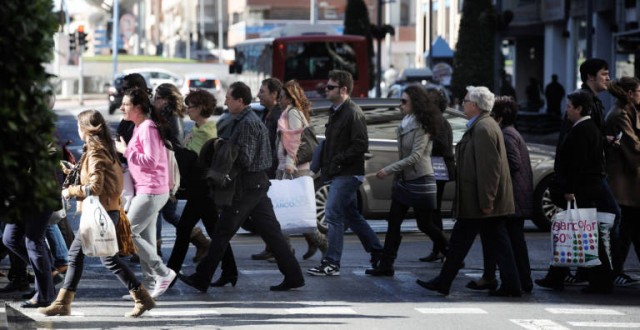 Los valencianos compran sus regalos de Navidad antes que el resto de españoles