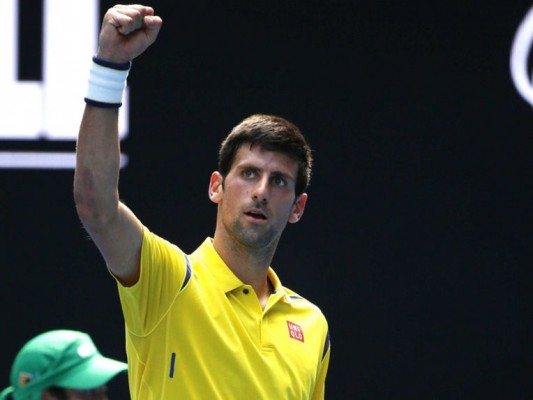 Djokovic no da opción a Nishikori y avanza a semifinales