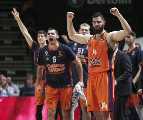 El orgullo taronja acaba con la mala racha en Euroliga ante Panathinaikos