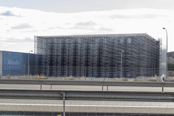 Sprinter toma carrerilla con su silo robotizado y prepara su aterrizaje en Alicante en seis meses