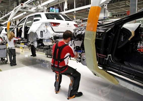 Seat estudia fabricar antes un vehículo eléctrico en China que en Europa